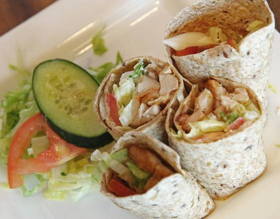 Lettuce, Tomato, Chicken Breast Or Tuna Wrap with Fries 生菜番茄雞胸(吞拿魚)墨西哥卷配薯條